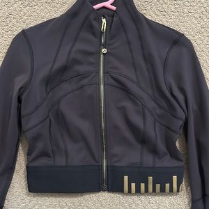 lululemon cropped define jacket *logo